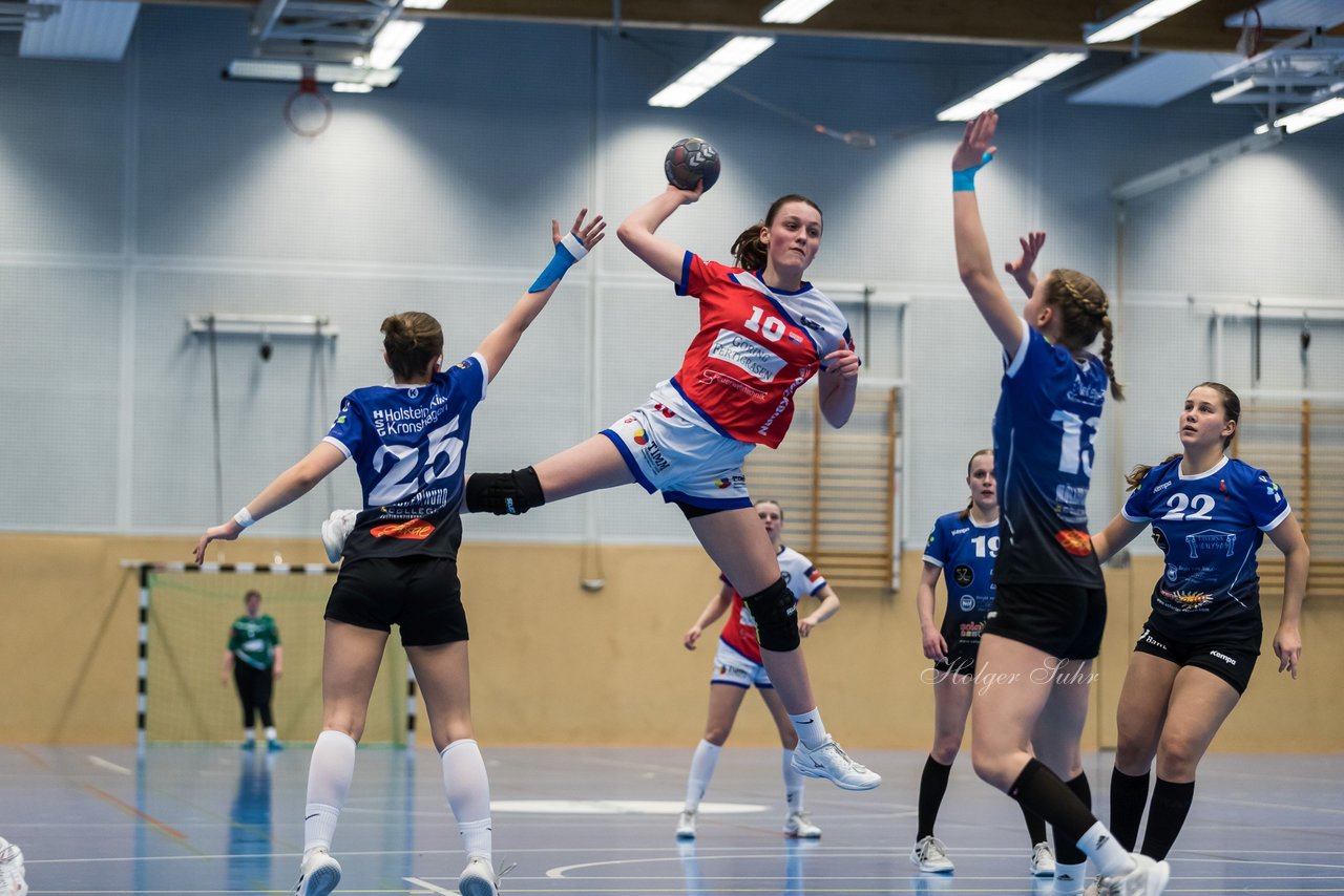 Bild 155 - wAJ HC Quickborn - HSG Kiel/Kronshagen : Ergebnis: 20:17